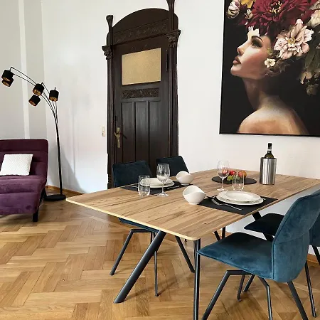 Altstadtjuwel * קדלינבורג